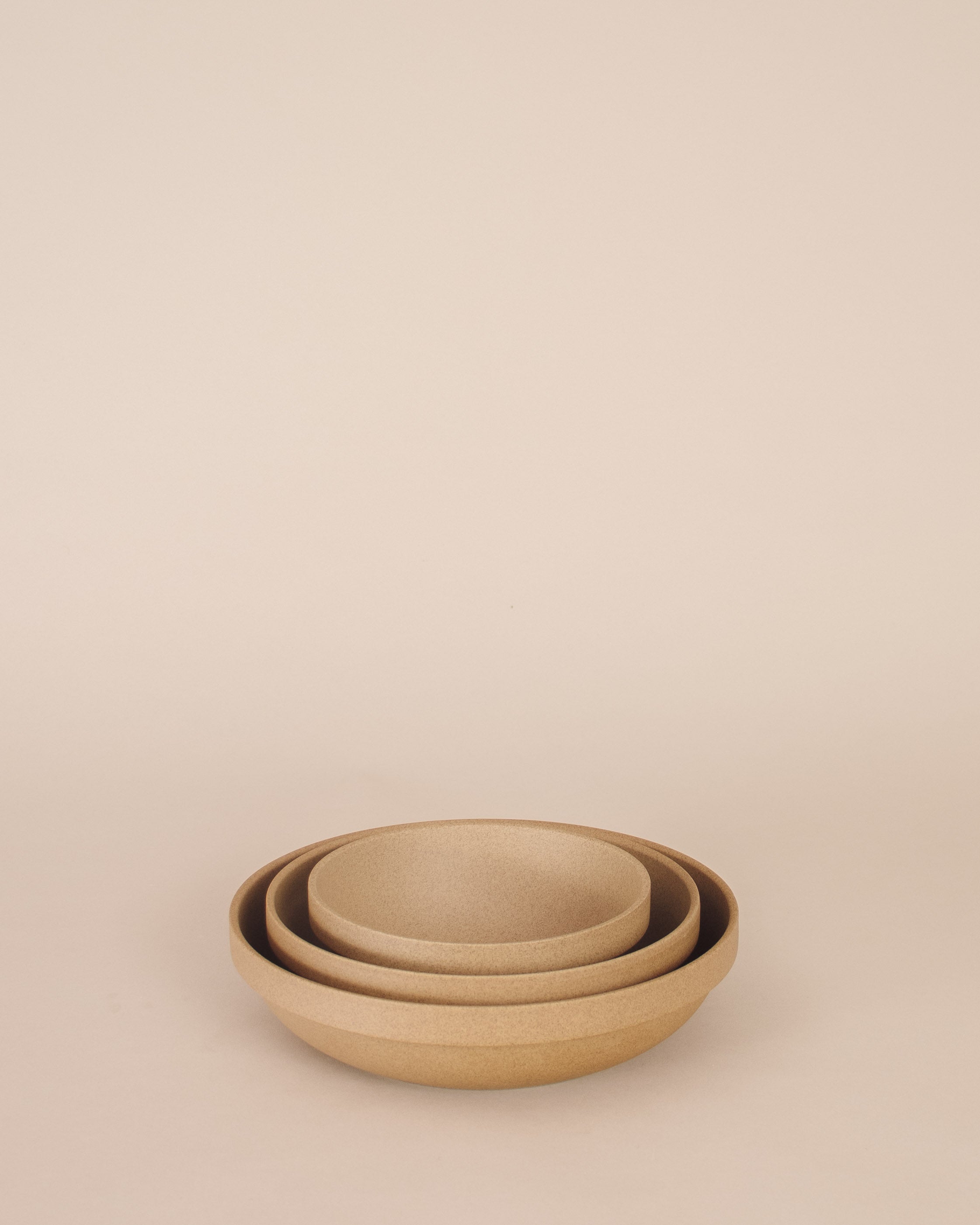 Hasami 8 5/8-inch Round Bowl in Natural - GOOD FRIEND