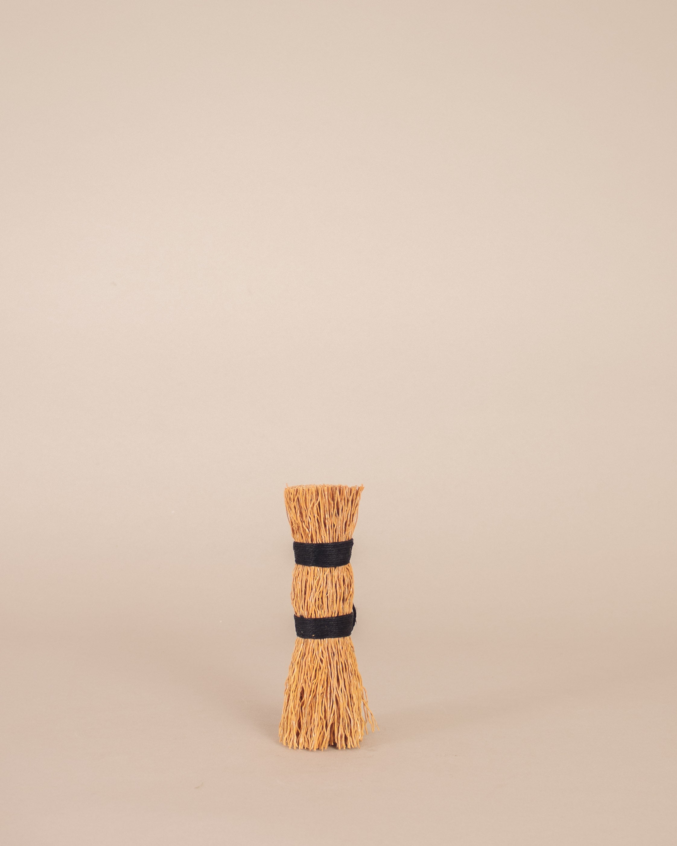 Cereal Root Whisk Brush - GOOD FRIEND